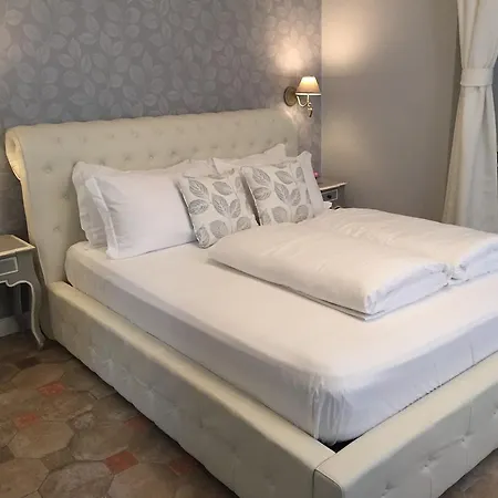Spiaggia Amore Bed & Breakfast *